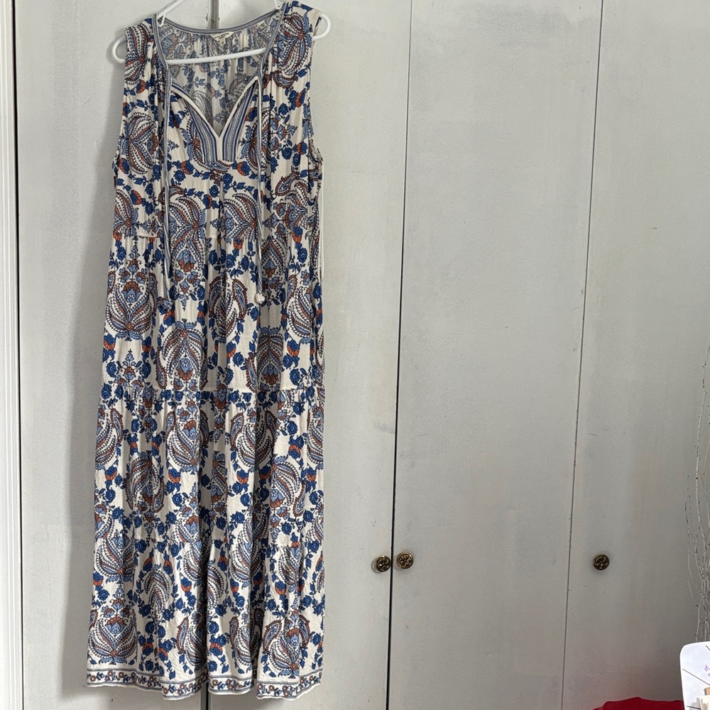 Max Studio Paisley Maxi Dress - Picture 2 of 12